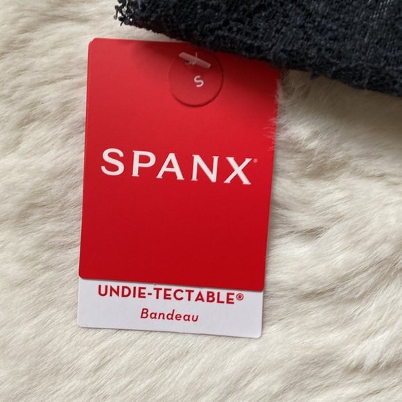 New With Tags SPANX Undie-tectable® Better Bandeau Size Small Black Lace - Picture 6 of 9